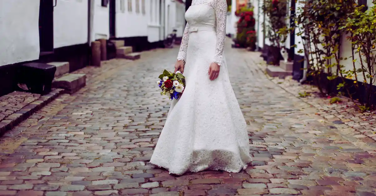 Corsetry & Basque Waists - Lens of Lights Uk